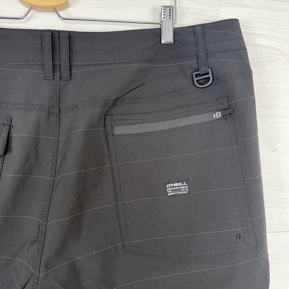 O'Neill Crossover Shorts Men 40 Black Hybrid Quick Dry Hike Pockets Surf Outdoor - Picture 6 of 14